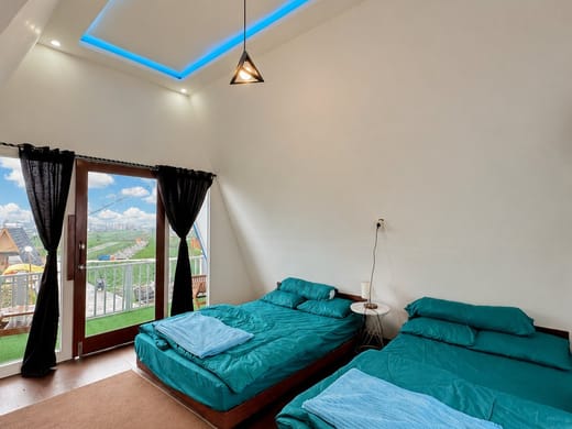 Salju Cottage atas 4