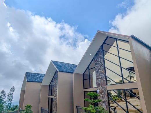 Villa dieng  Private Pool di antara kebun teh tambi ~Napoleon Platinum 4