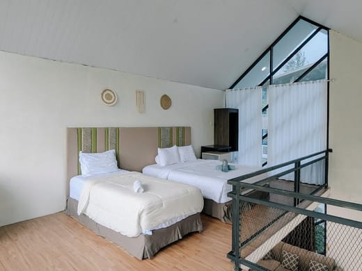Villa dieng  Private Pool di antara kebun teh tambi ~Napoleon Platinum 3