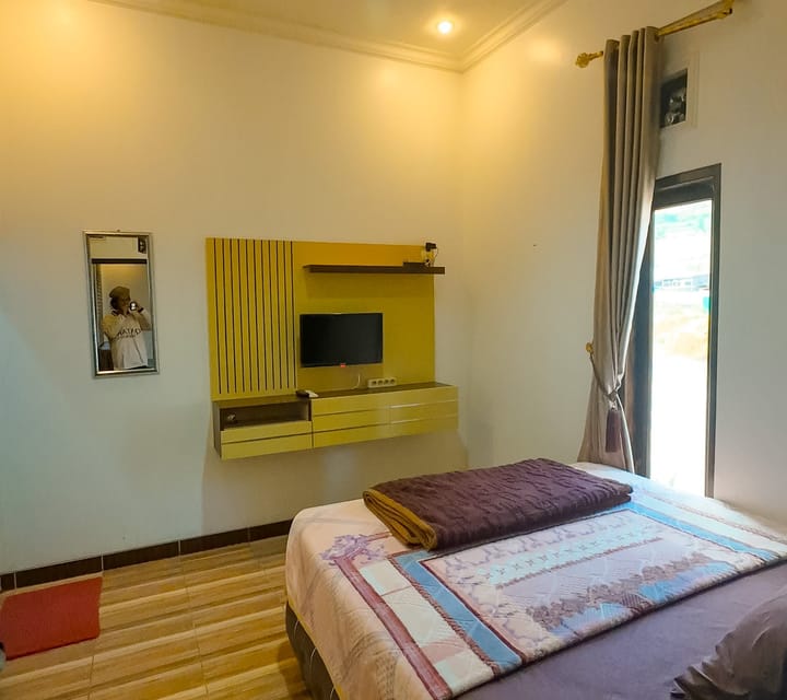 Oemah Ntuy ~ Homestay 3 kamar 4 bed dekat 0KM